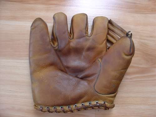 Eldon Auker Goldsmith AU Front